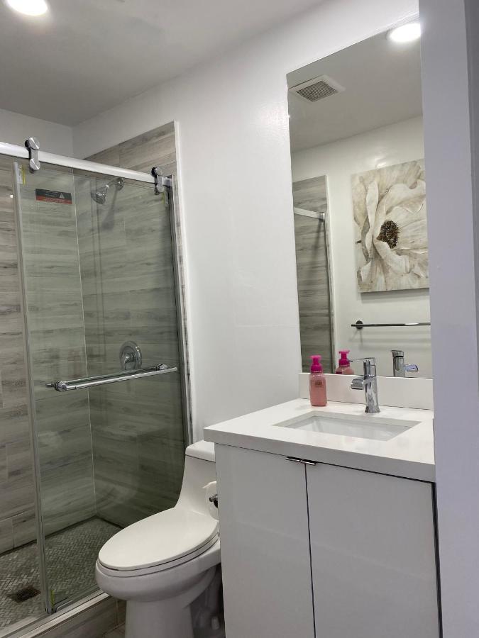 Modern Home, Excellent Location Маями Екстериор снимка